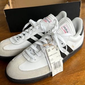 Adidas Samba Classic.   Size 10.   NWT